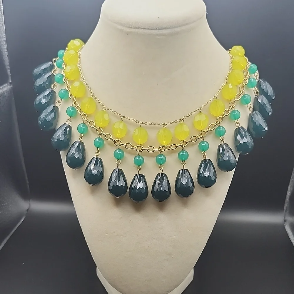Elegant Multicolor Beaded Necklace